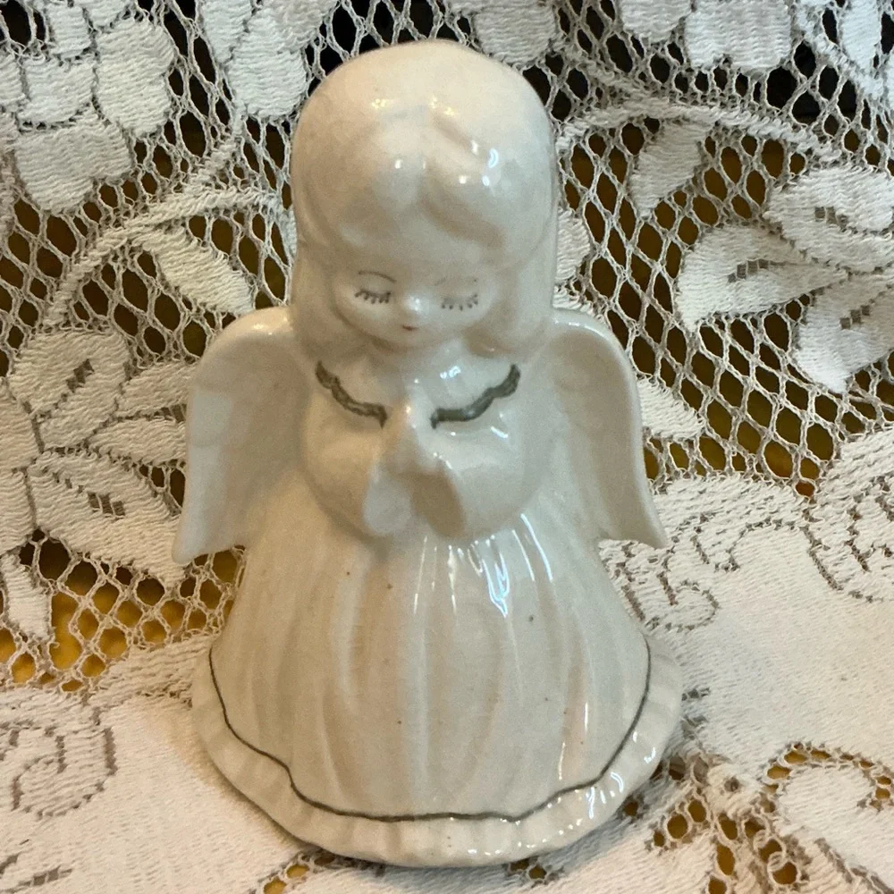 Vintage Ceramic Praying Angel Figurine Bell 5.5” Tall x 4” Wingspan Décor